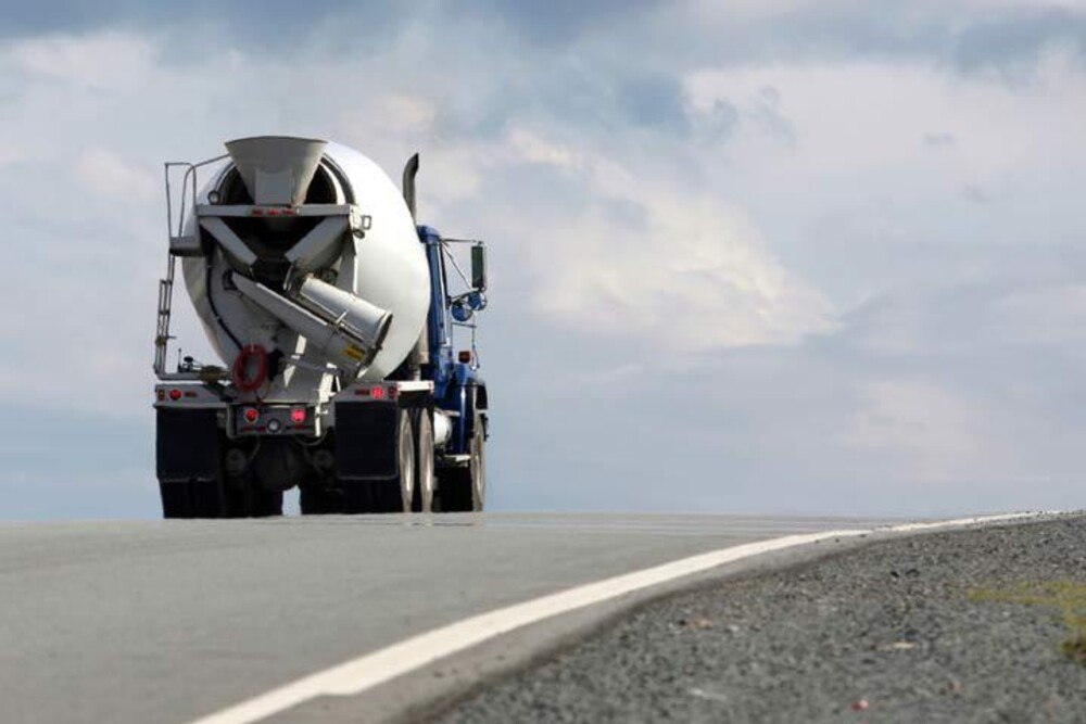 © Perlmooser Beton GmbH
Drei große heimische Anbieter von Transportbeton wollen ihre Logistik im Großraum Wien zukünftig in einer gemeinsamen Gesellschaft organisieren. Drei große heimische Anbieter von Transportbeton wollen ihre Logistik im Großraum Wien zukünftig in einer gemeinsamen Gesellschaft organisieren.
