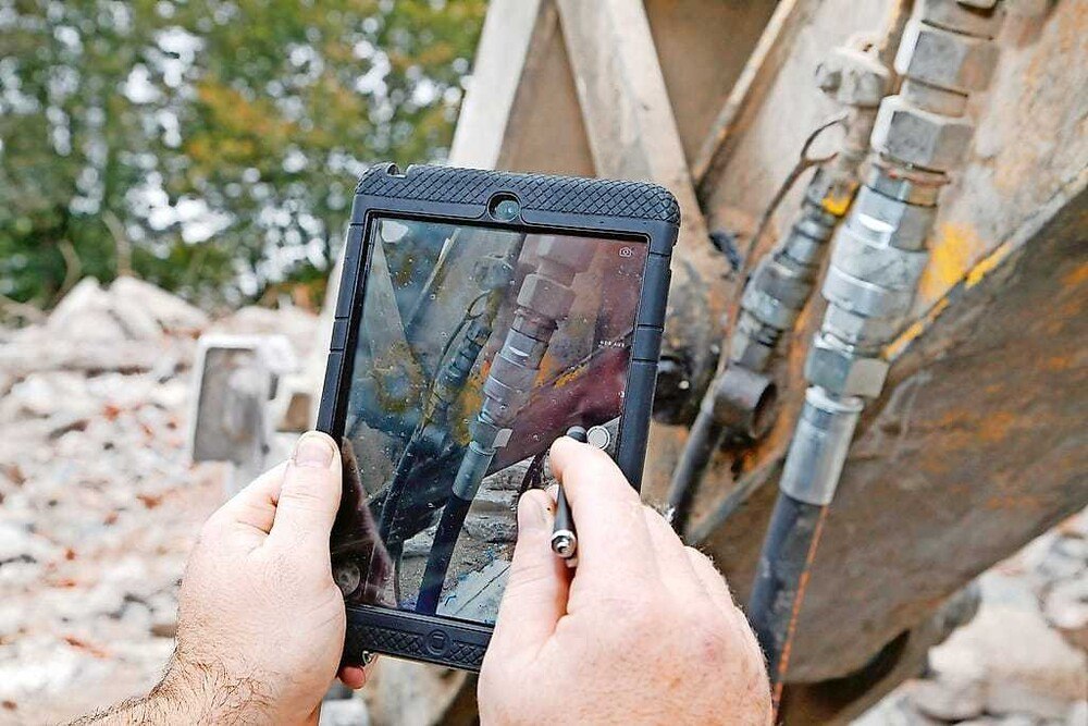 © Pirtek
Fotografische Schadensdokumentation als Anlage zur Rechnung gehört bei Pirtek seit kurzem zum Service dazu. Fotografische Schadensdokumentation als Anlage zur Rechnung gehört bei Pirtek seit kurzem zum Service dazu.