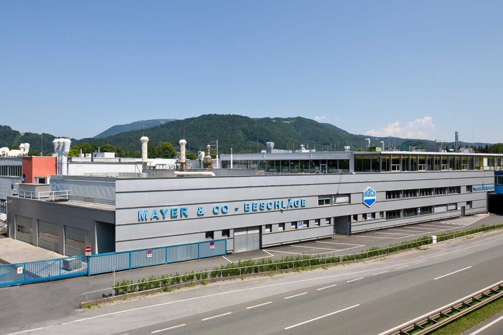 © Maco/Veigl
Der Salzburger Baubeschlagsspezialist Maco ist auf Expansionskurs. Der Salzburger Baubeschlagsspezialist Maco ist auf Expansionskurs.