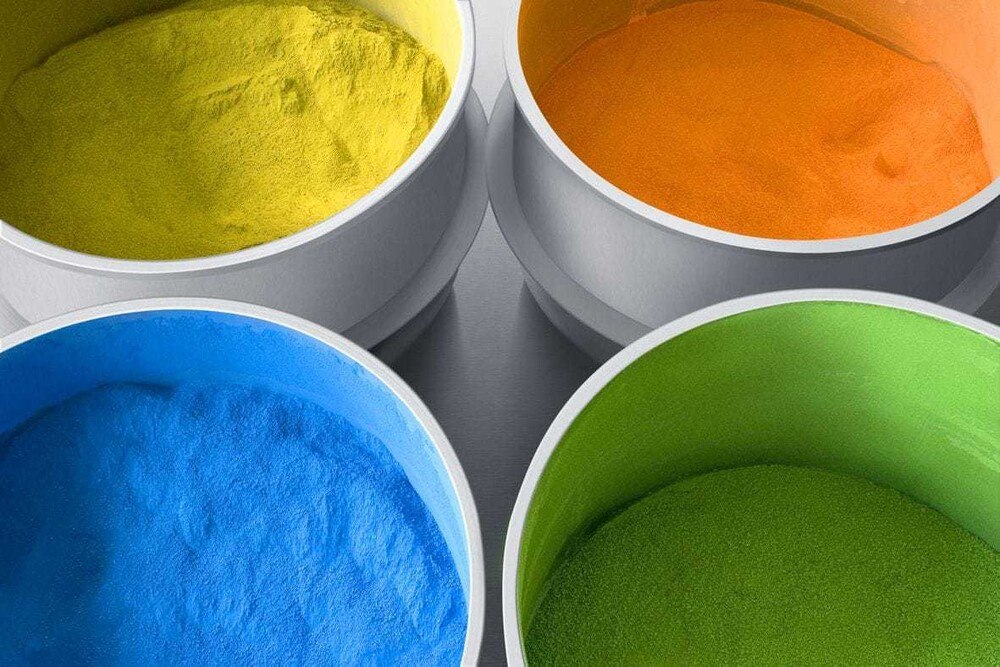 © Aluminium-Fenster-Institut
Die Farbauswahl zur Pulverbeschichtung ist nahezu grenzenlos. Die Farbauswahl zur Pulverbeschichtung ist nahezu grenzenlos.