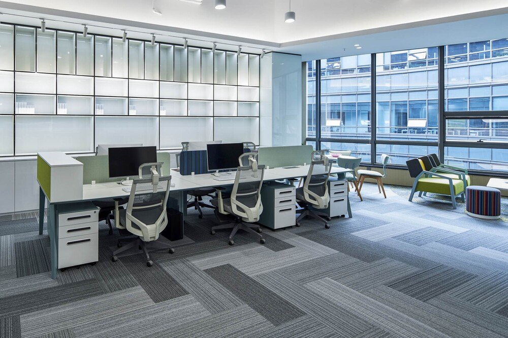 © Jenson/GettyImages
Der Markt für Büromöbel wuchs im vergangenen Jahr konstant. Der Anteil ausländischer Hersteller steigt. Der Markt für Büromöbel wuchs im vergangenen Jahr konstant. Der Anteil ausländischer Hersteller steigt.