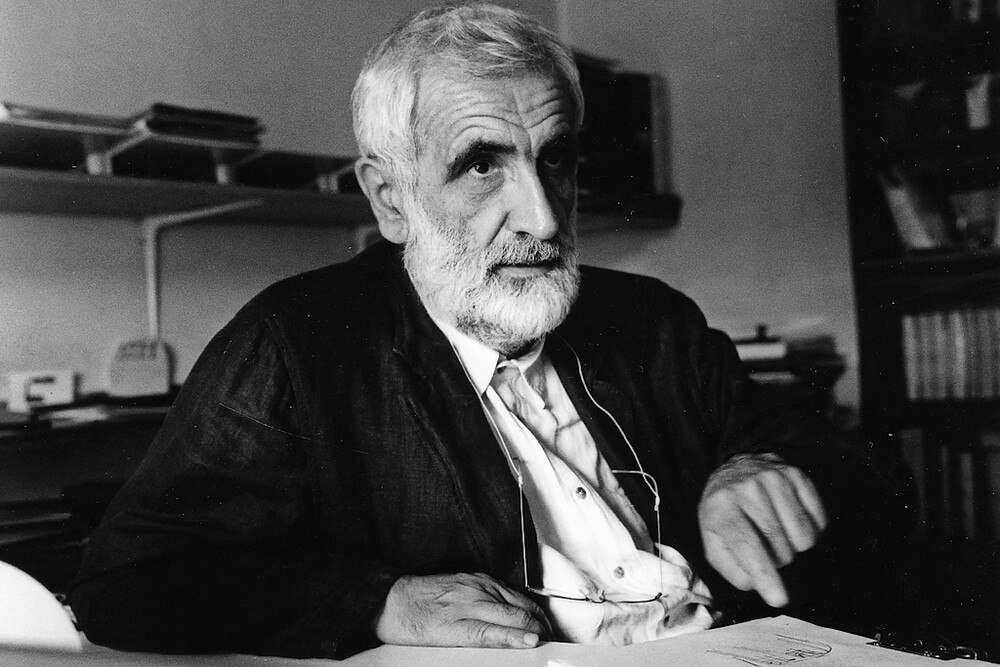 © Ramak Fazel
Enzo Mari Enzo Mari