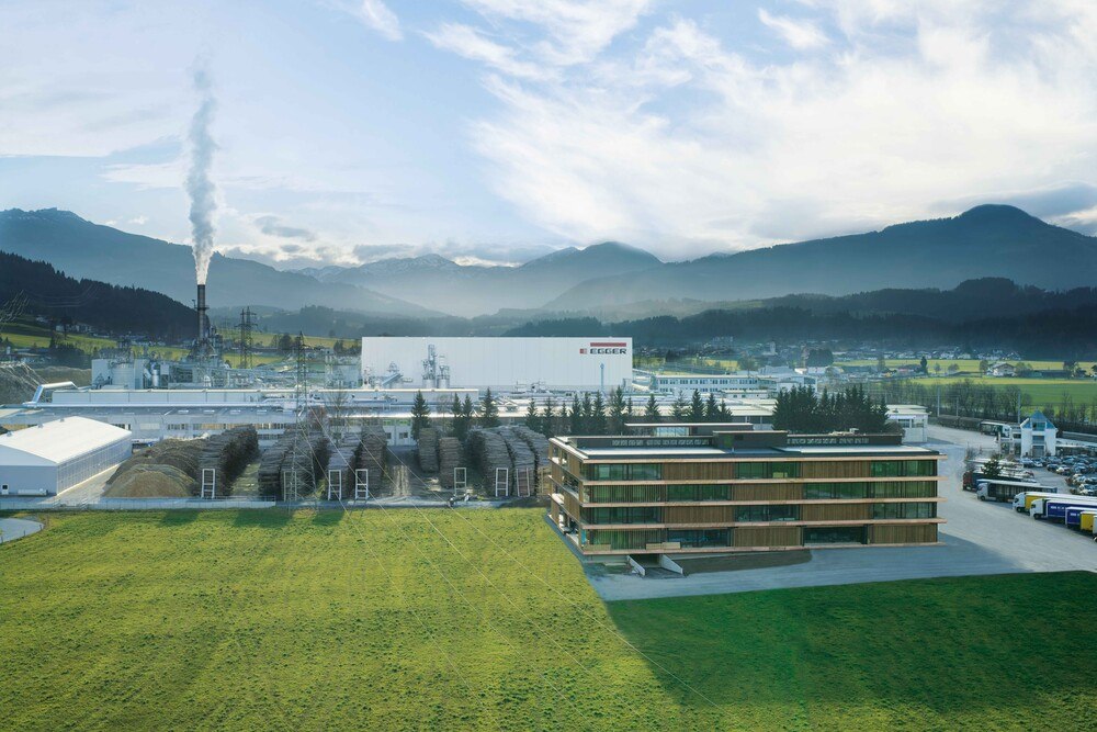 © Egger
Im Stammwerk in St. Johann in Tirol investiert Egger 70 Millionen Euro in die nachhaltige Produktion und Automatisierung. Im Stammwerk in St. Johann in Tirol investiert Egger 70 Millionen Euro in die nachhaltige Produktion und Automatisierung.