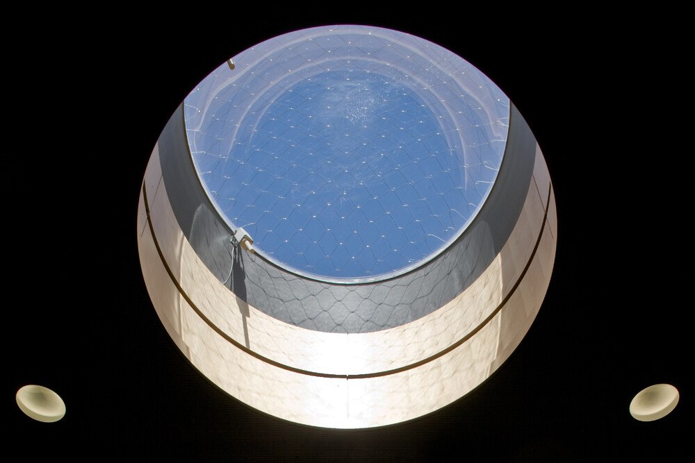 © Likunet GmbH
Lichtkuppeln schaffen gleichmäßige Belichtung in Räumen.
Lichtkuppeln schaffen gleichmäßige Belichtung in Räumen.