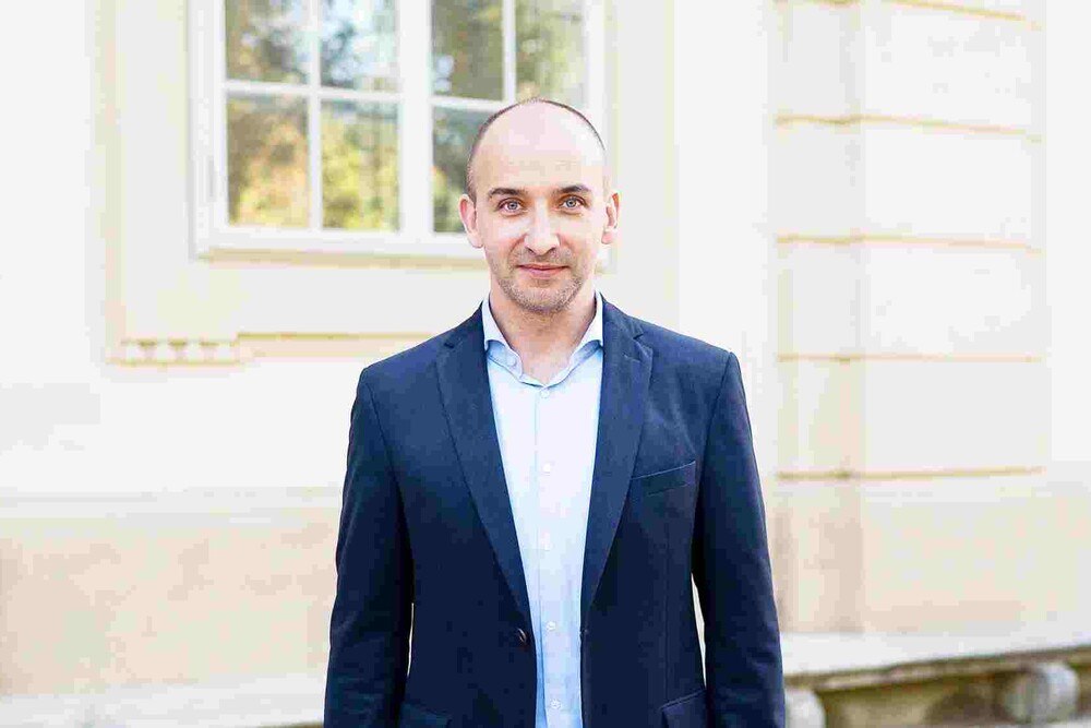 © Haufe Advisory
Nikolaus Schmidt ist Co-Founder und Managing Partner der Beratungs-Plattform Haufe Advisory Nikolaus Schmidt ist Co-Founder und Managing Partner der Beratungs-Plattform Haufe Advisory