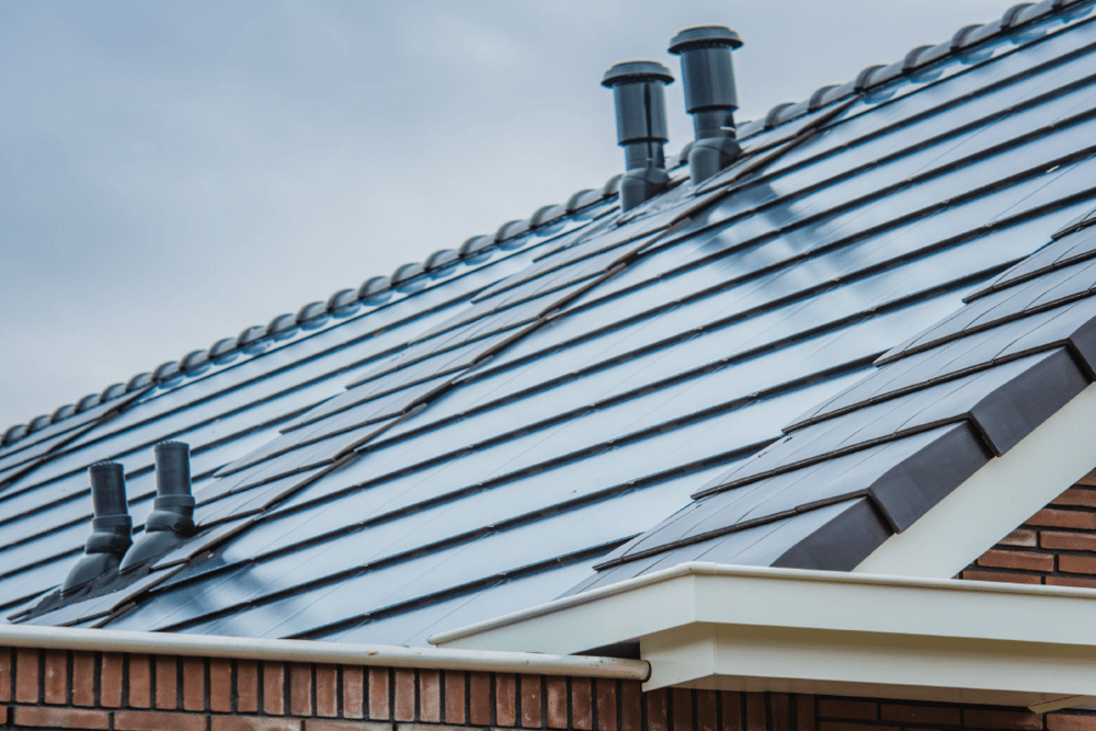 © Exasun
Wienerberger wird ab 1.1.2022 den exklusiven Vertrieb der Building Integrated Photovoltaic (BIPV) Systeme von Exasun "X-Tile" und "X-Roof" für Europa übernehmen.
Wienerberger wird ab 1.1.2022 den exklusiven Vertrieb der Building Integrated Photovoltaic (BIPV) Systeme von Exasun "X-Tile" und "X-Roov" für Europa übernehmen.