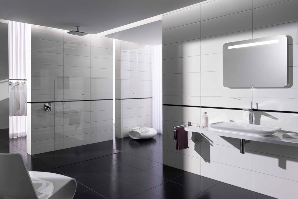 © Saint-Gobain
Eine kaum sichtbare Beschichtung verleiht "Timeless" über Jahre eine hohe Transparenz und Farbneutralität.
Eine kaum sichtbare Beschichtung verleiht "Timeless" über Jahre eine hohe Transparenz und Farbneutralität.