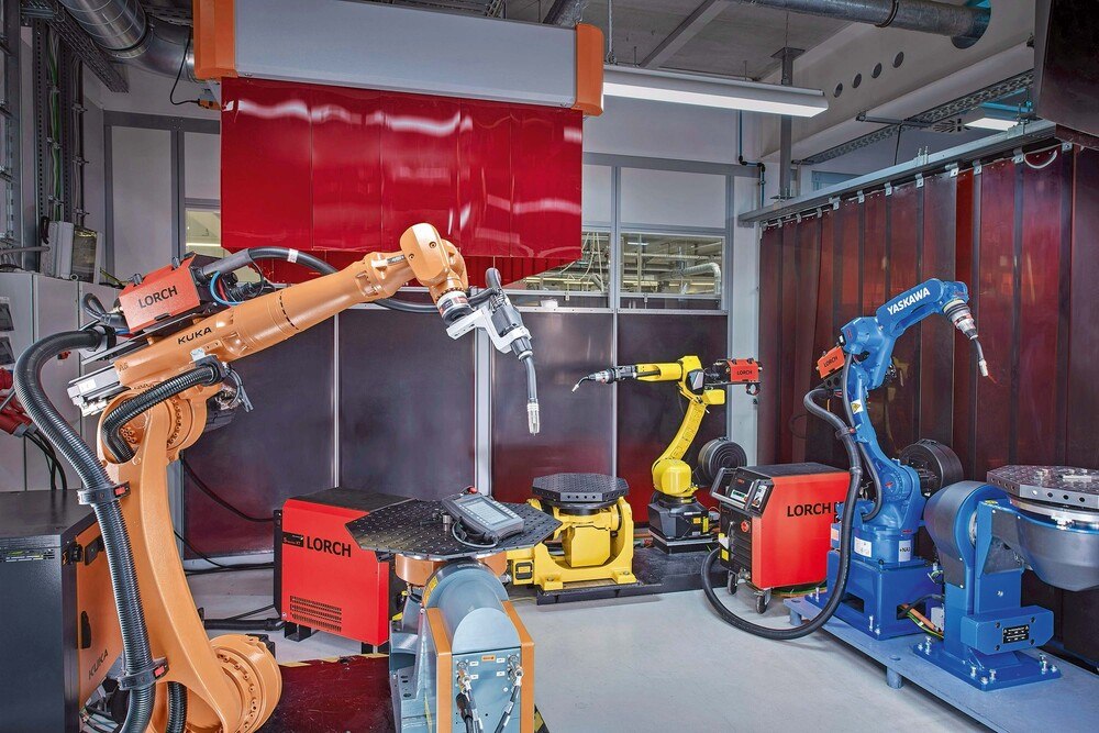 © Lorch // Der Brenner und die Komplettpakete sind mit allen gängigen Roboteranlagen kompatibel. Mit allen gängigen Roboteranlagen kompatibel.