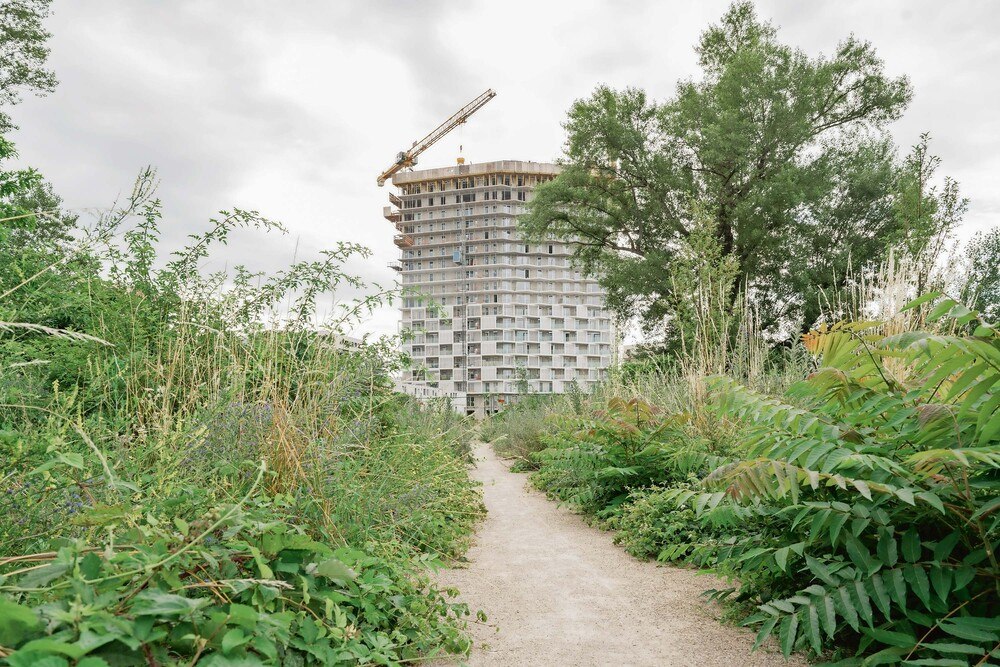 © Louai Abdul Fattah // Auf dem Areal des ehemaligen Nordbahnhofs im zweiten Bezirk entsteht nach den Plänen von Franz & Sue ein Wohnhochhaus mit 21 Geschoßen und rund 200 Wohnungen. Auftraggeber ist die KIBB Immobilien GmbH. Wohnhochhaus Nordbahnhof