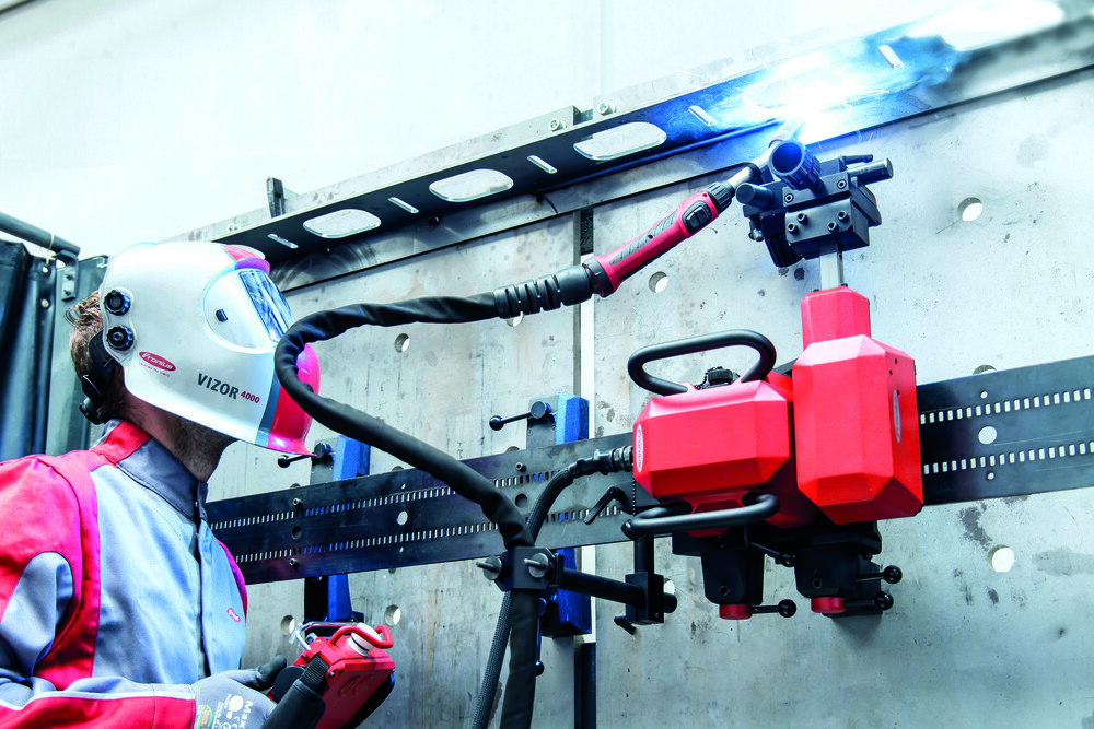 © Fronius digitale Unterstützung von Schweißdaten-Systemen