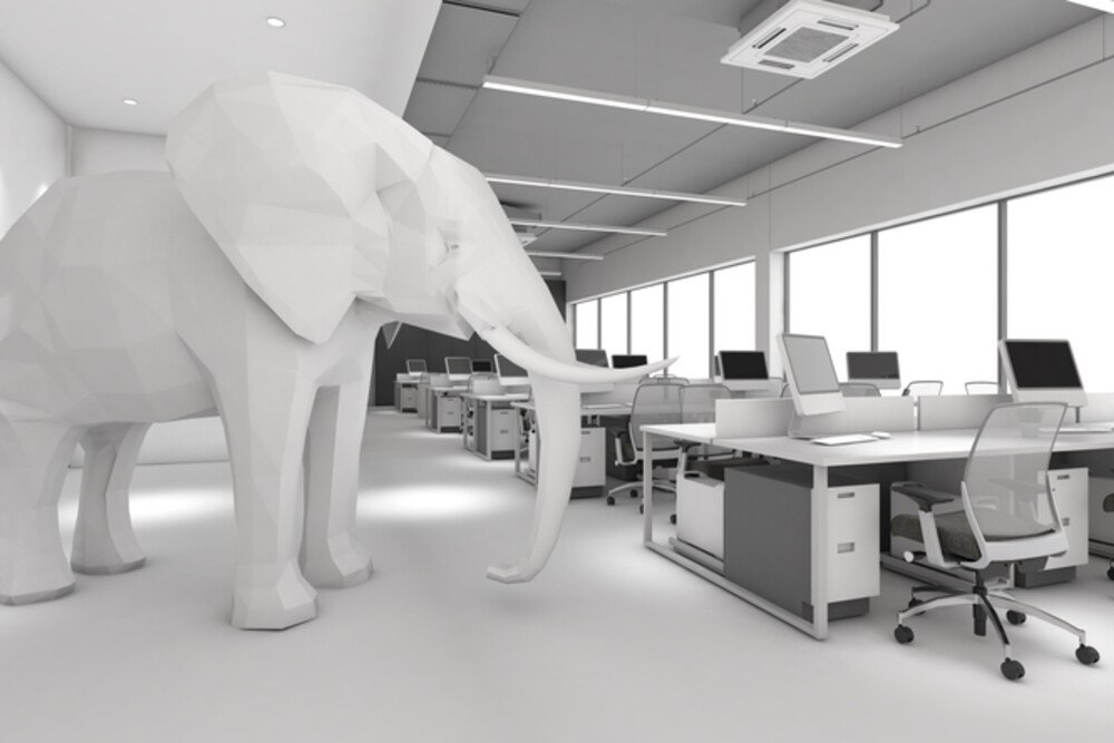 © Oselote iStock Getty Images Plus Elefant im Büro-Raum