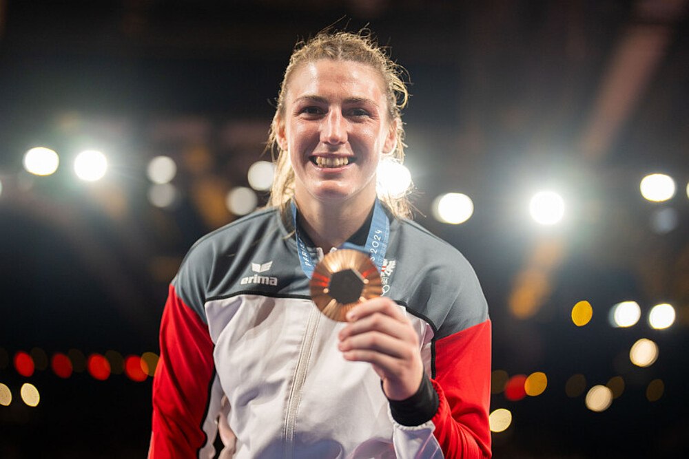 © GEORG HOCHMUTH / APA / picturedesk.com
Michaela Polleres (AUT, 3. Platz) am Mittwoch, 31. Juli 2024, während der Siegerehrung im Judo in der bis 70kg Klasse anlässlich der Olympischen Spiele in Paris.
 Michaela Polleres