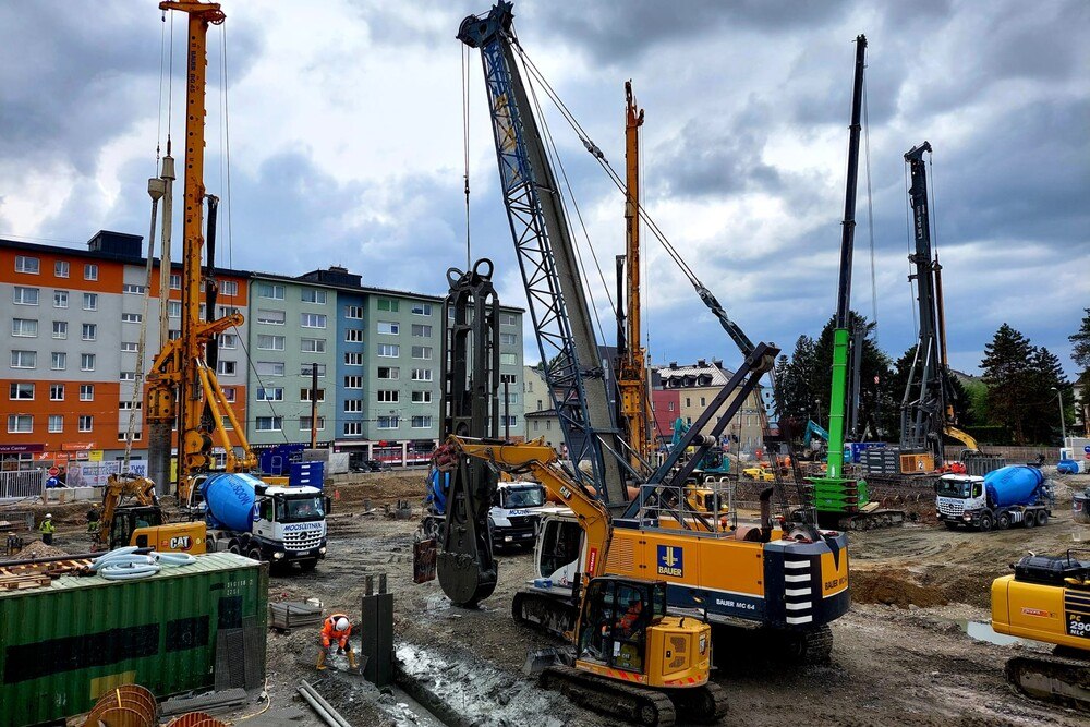 © Bauer Group
Bauer Spezialtiefbau am Bau des Landesdienstleistungszentrum Salzburg beteiligt.
Bauer Spezialtiefbau am Bau des Landesdienstleistungszentrum Salzburg beteiligt.