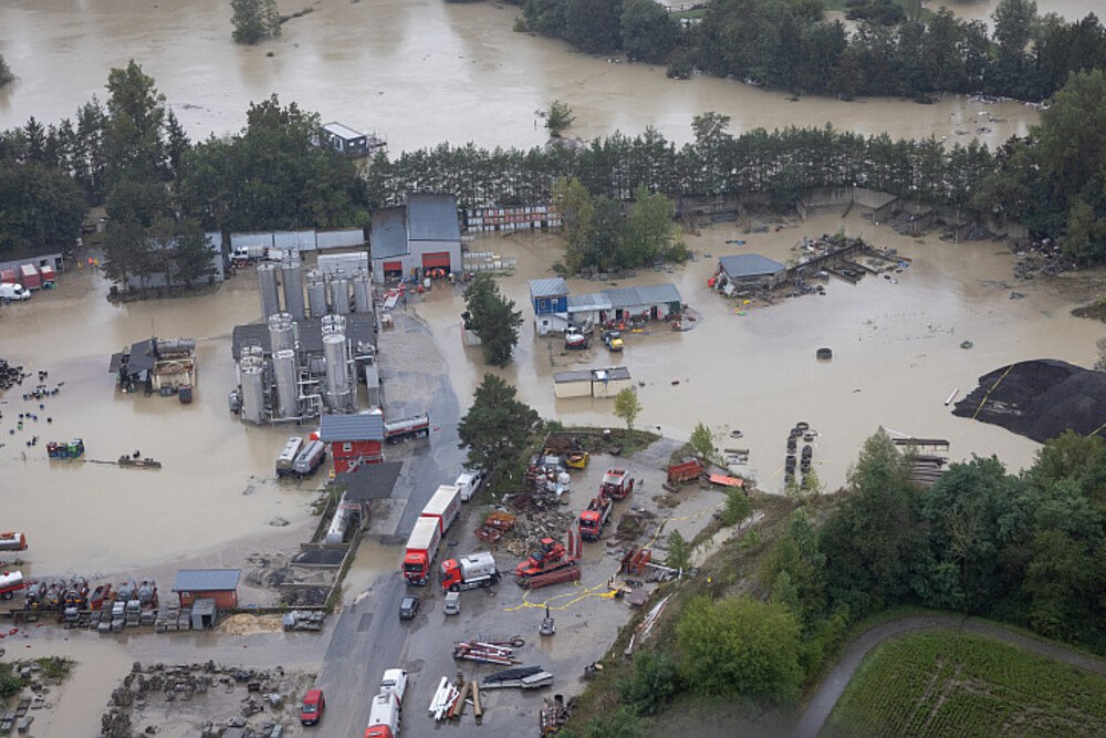 ©  BMLV APA picturedesk.com
Source:   Luftbild Hochwasser
