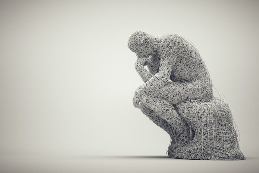 © Mihaela Rosu iStock / Getty Images Plus Nachdenkliche Statue einer Person