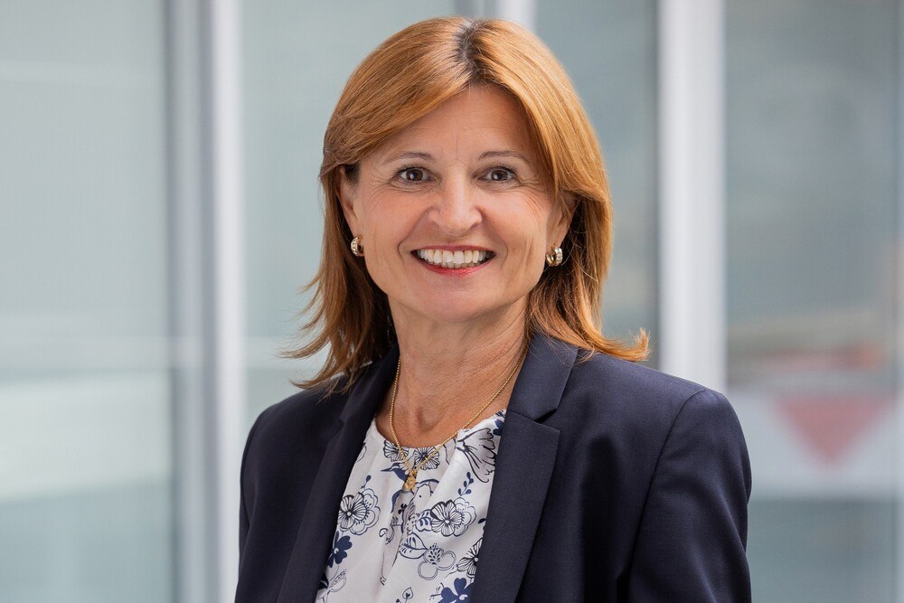 © Miele
Mag. Monika Eder, derzeit Director Finance, Administration & Logistics übernimmt mit Jänner 2025 die Geschäftsführung von Miele Österreich.
Porträt von Monika Eder