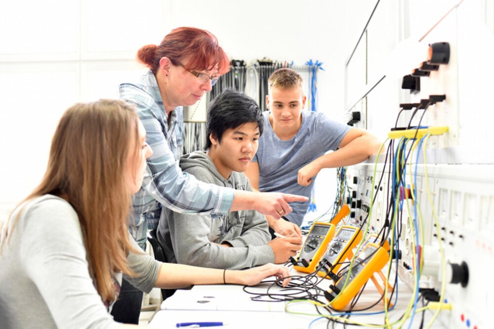 © industryview iStock / Getty Images Plus Lehrlingsausbildung