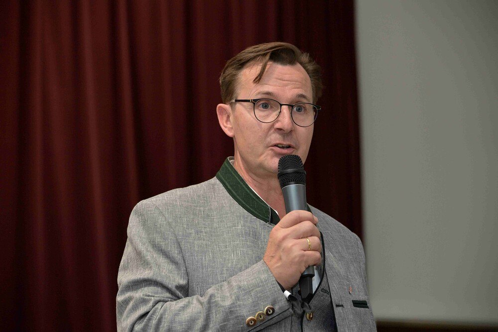 © WKOOE
Klaus Weissengruber zieht sich als LIM OÖ zurück, um „ab sofort sein gesamtes Engagement und Energie auf die Sicherung und Stabilisierung seines Unternehmens zu richten“.
Klaus Weissengruber