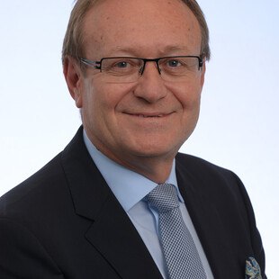 "Als Unternehmen ist es jetzt besonders wichtig, an die aktuelle Situation angepasst und proaktiv zu handeln, auch wenn wir über alle Branchen hinweg mit schwierigen, neuen Marktbedingungen konfrontiert sind", sagt Ewald Müller.