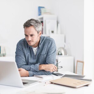 © Shutterstock Die neue ACO Webinar Academy bietet Interessierten Onlinetermine zur Weiterbildung.