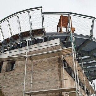 © Zinkpower Aussichtsplattform aus feuerverzinkter Stahlkonstruktion.