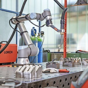 © Jorado Lorch Cobot bei Jorado