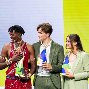 © Europäisches Patentamt Richard Turere, Filipa de Sousa Rocha and Fionn Ferreira -  Gewinner*innen des Young Inventors Prize