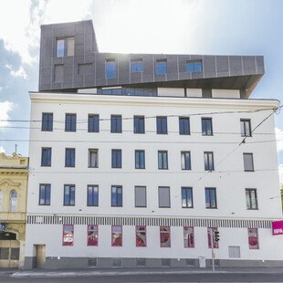 © Christian Henninger Favorite Spring, Quellenstraße, 1100 Wien