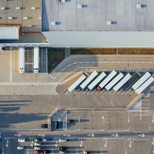 © Unsplash
Source: Unsplash Lieferkettengesetz verursacht Transportkontrollen
