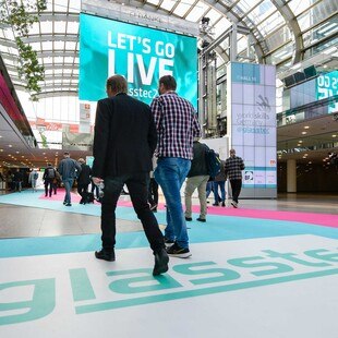 © Messe Düsseldorf / Tillmann Die internationale Glasbranche trifft sich von 22. bis 25. Oktober 2024 auf der glasstec in Düsseldorf.