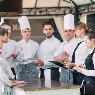 © iStock / Getty Images Plus / davit85 Premiumlehre